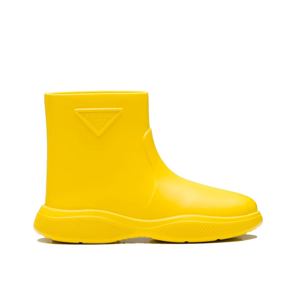 PRADA aulinukai