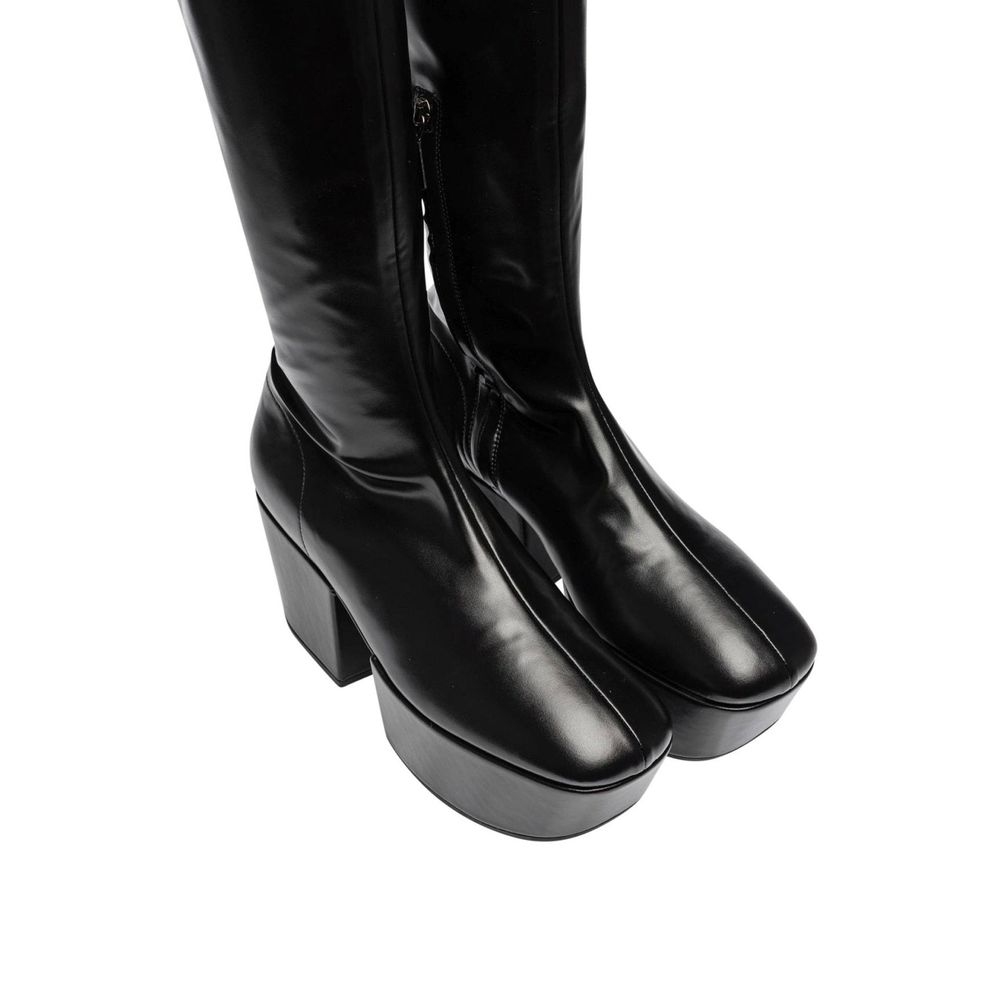 PRADA aulinukai