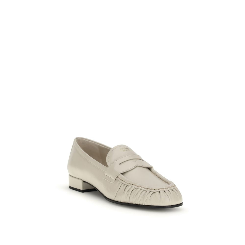 PRADA loferiai