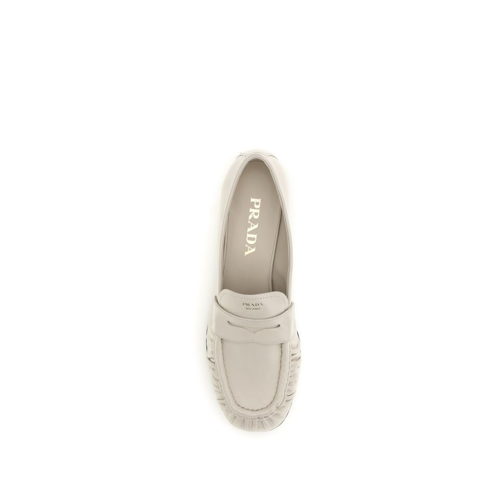PRADA loferiai