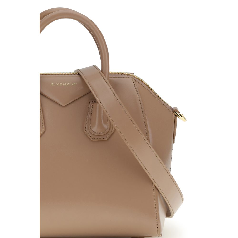 GIVENCHY rankinė