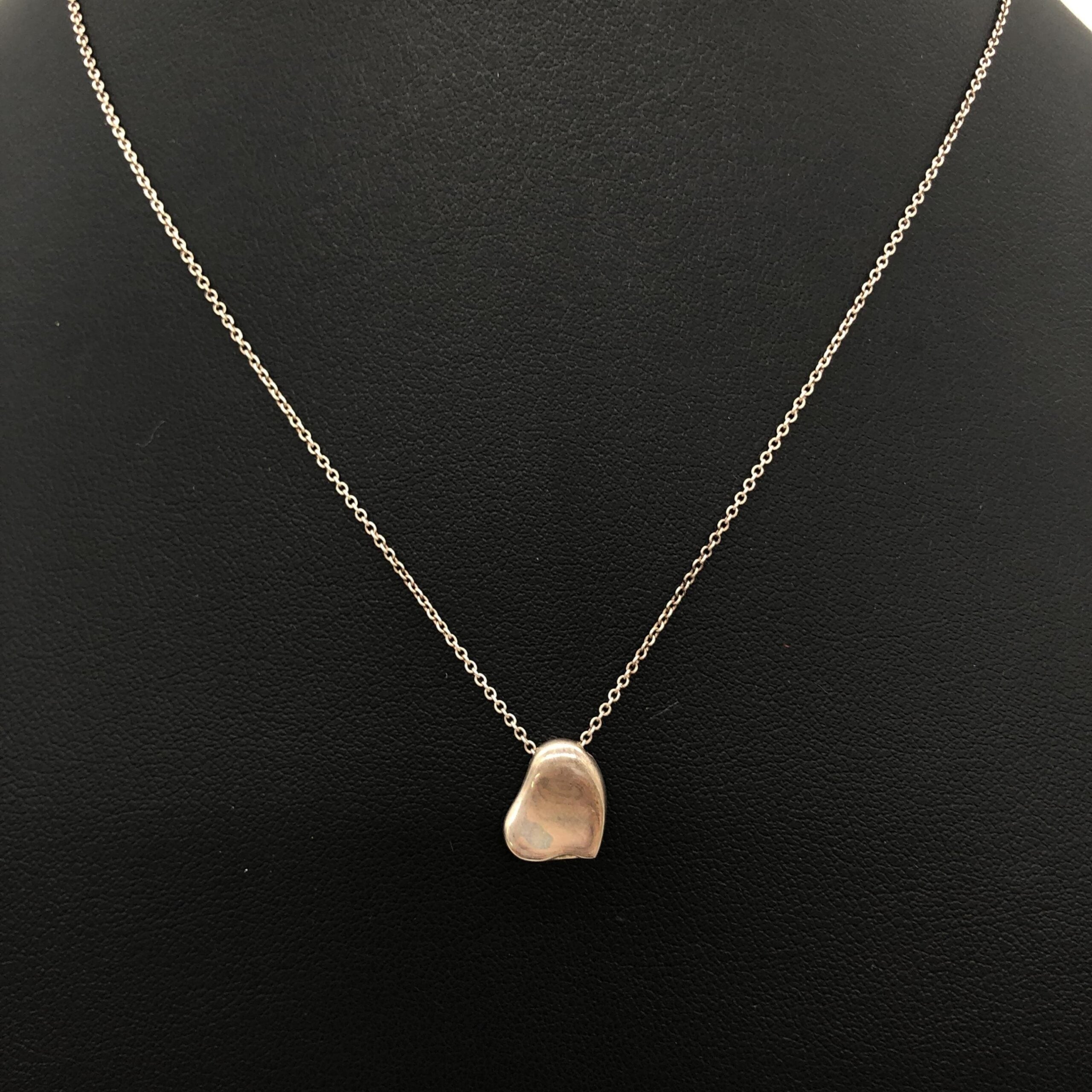 TIFFANY & CO. karoliai