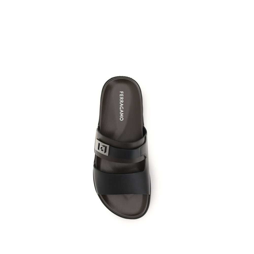 FERRAGAMO sandalai