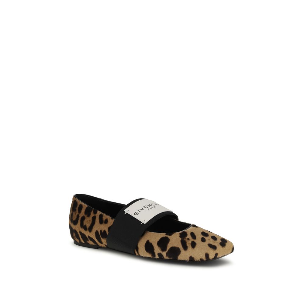 GIVENCHY balerinės