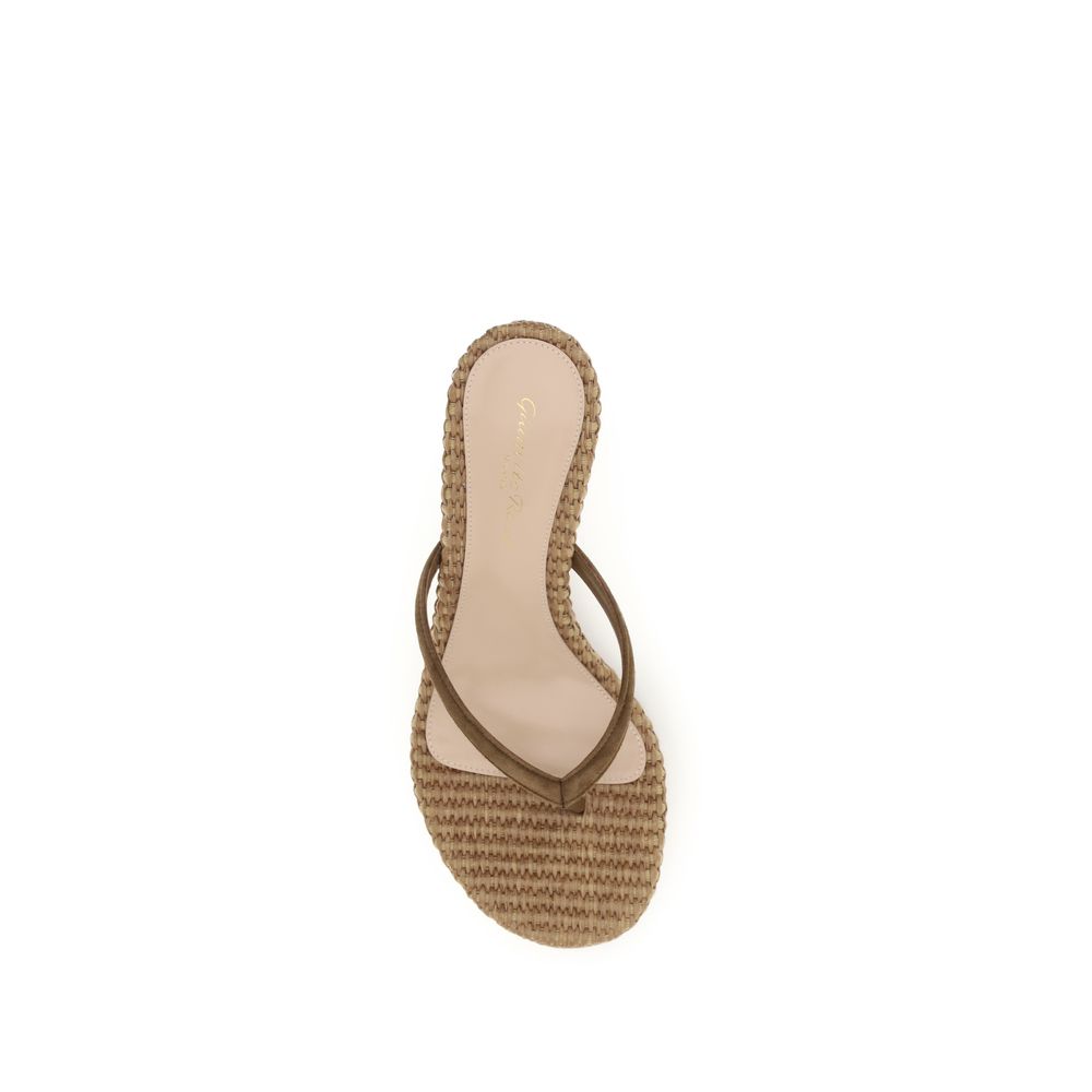 GIANVITO ROSSI sandalai