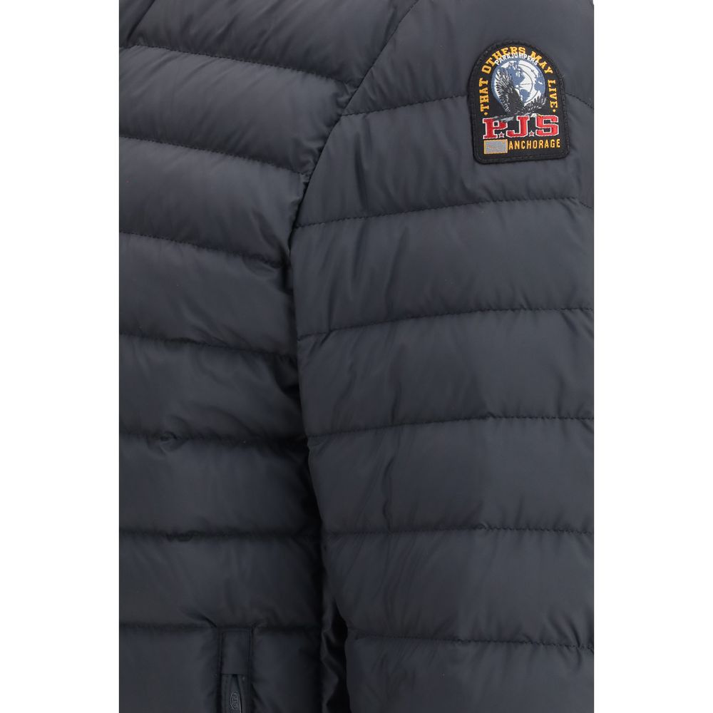 PARAJUMPERS striukė