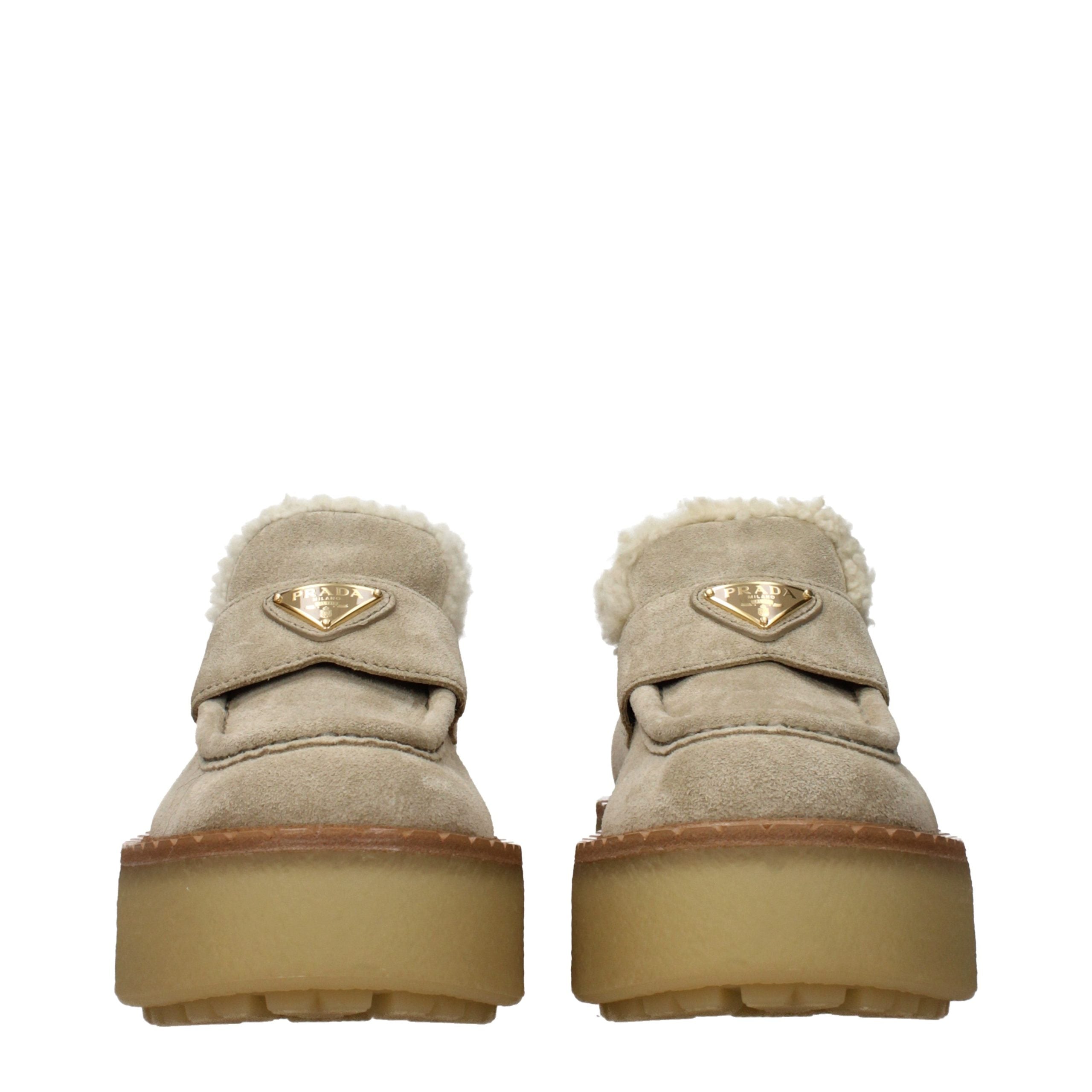 PRADA loferiai