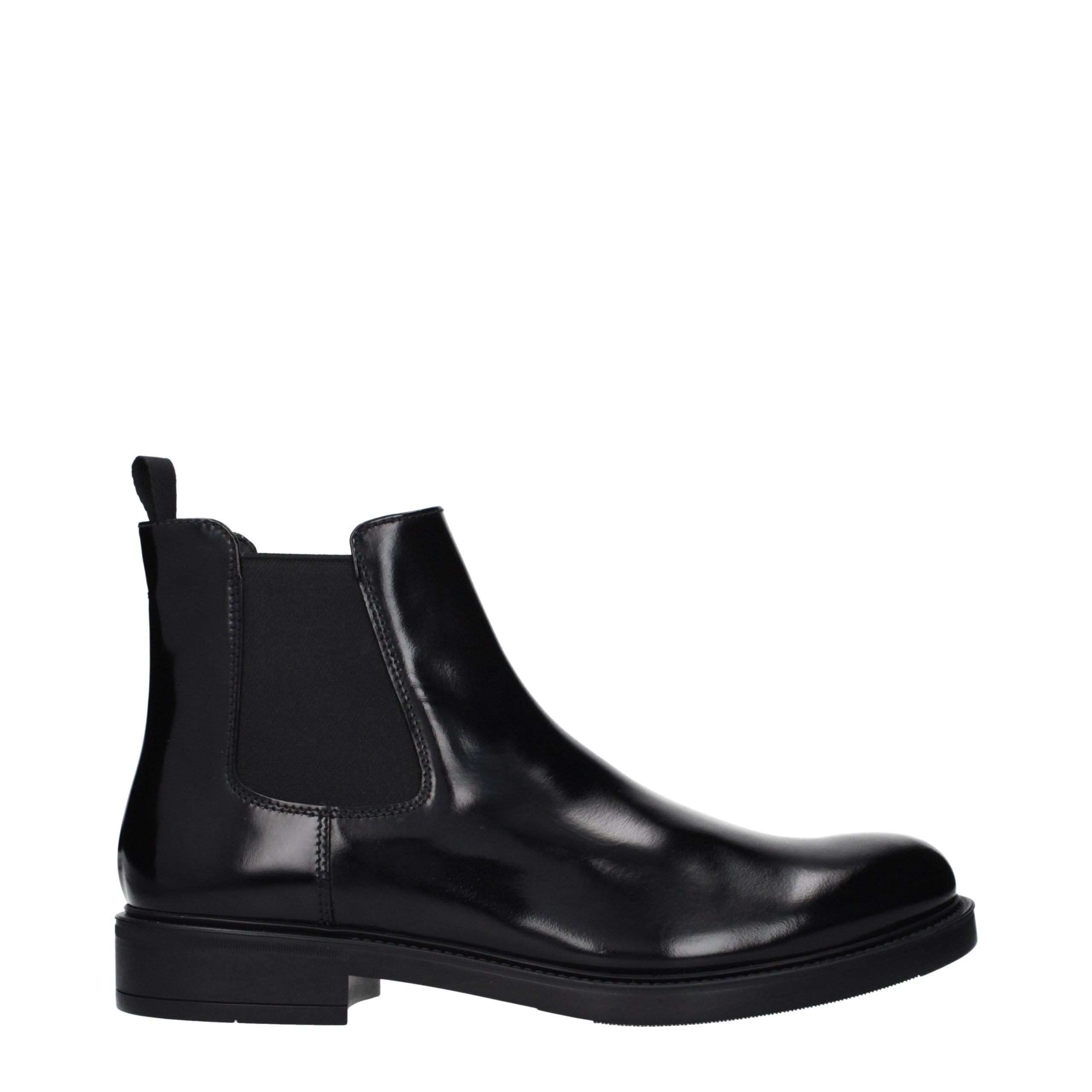 PRADA aulinukai