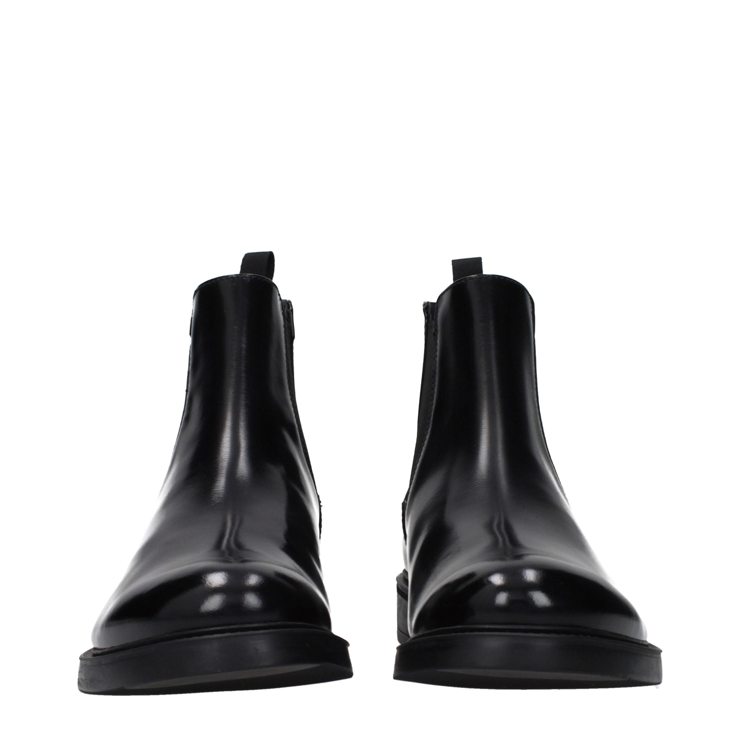 PRADA aulinukai