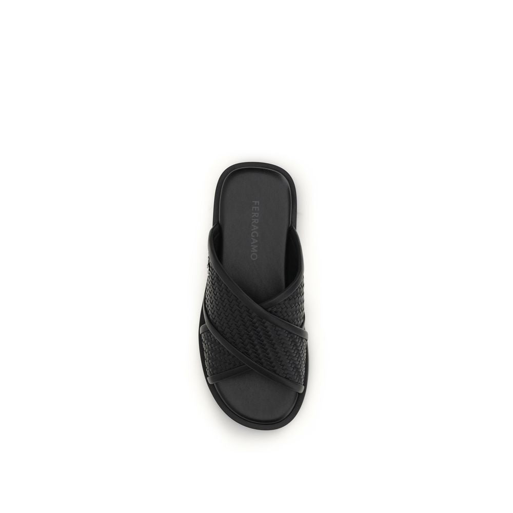 FERRAGAMO sandalai