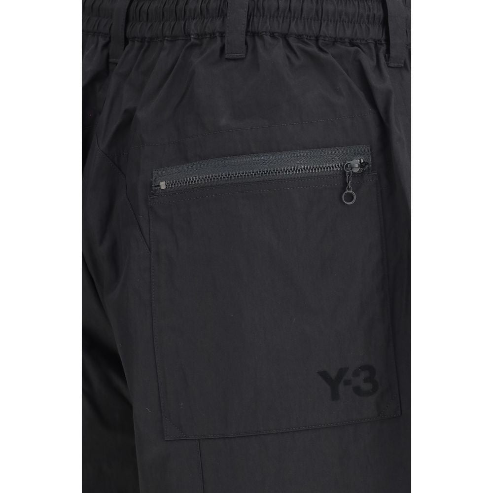 Y-3 šortai