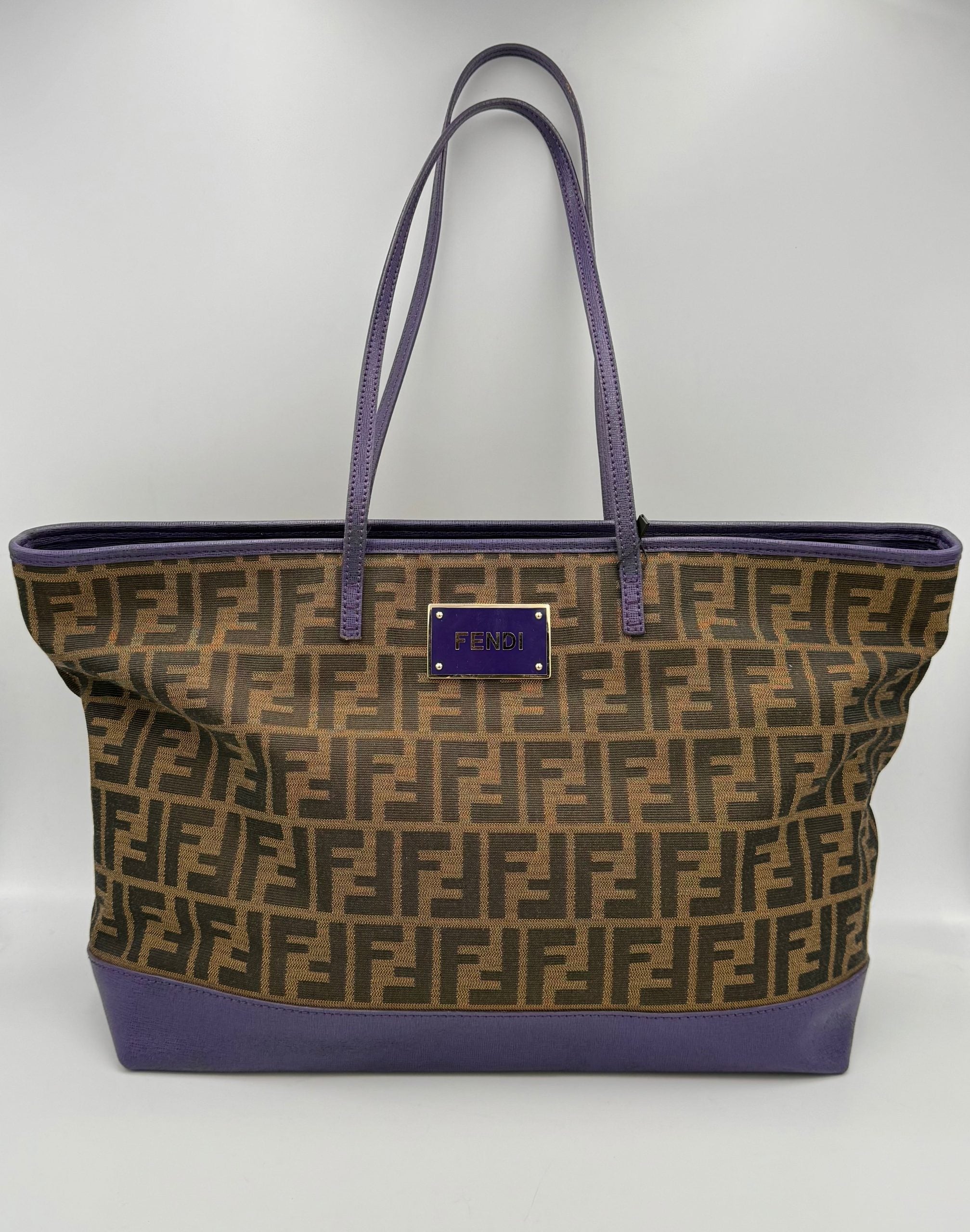 FENDI rankinė