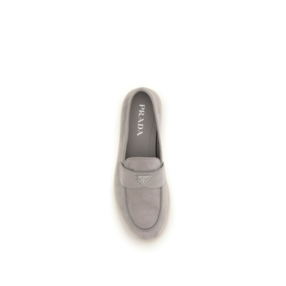 PRADA loferiai