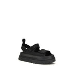 UGG sandalai
