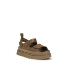 UGG sandalai