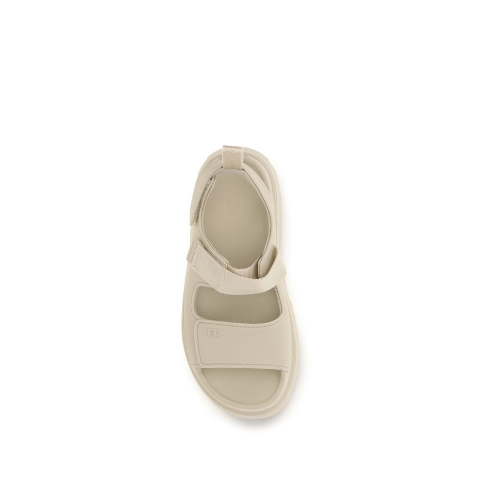 UGG sandalai