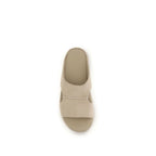 UGG sandalai