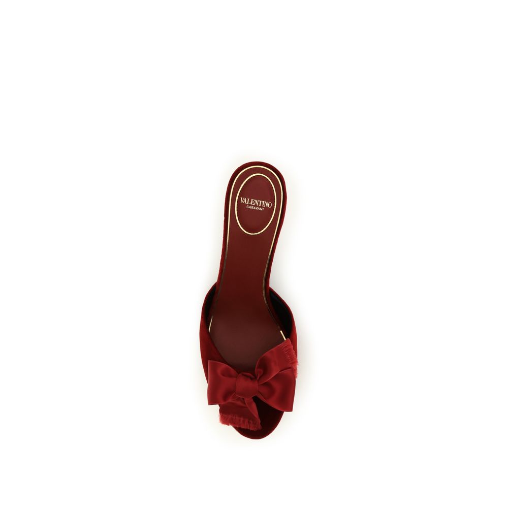 VALENTINO GARAVANI sandalai