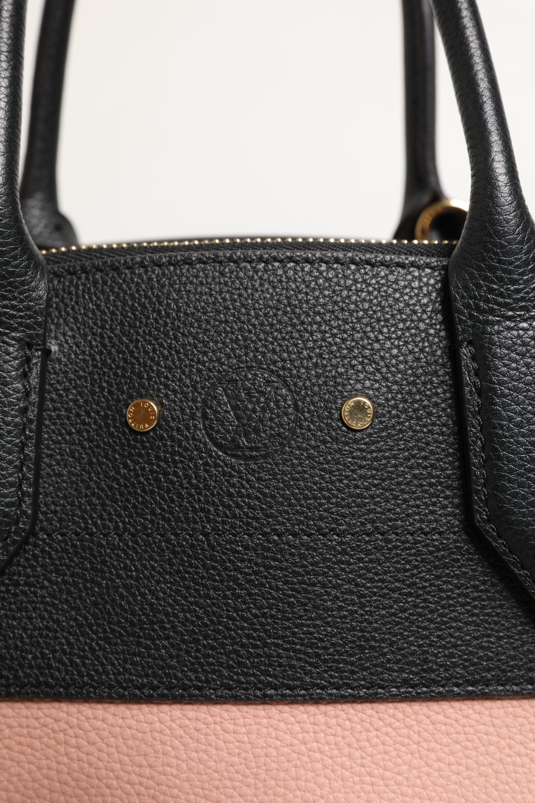 LOUIS VUITTON rankinė