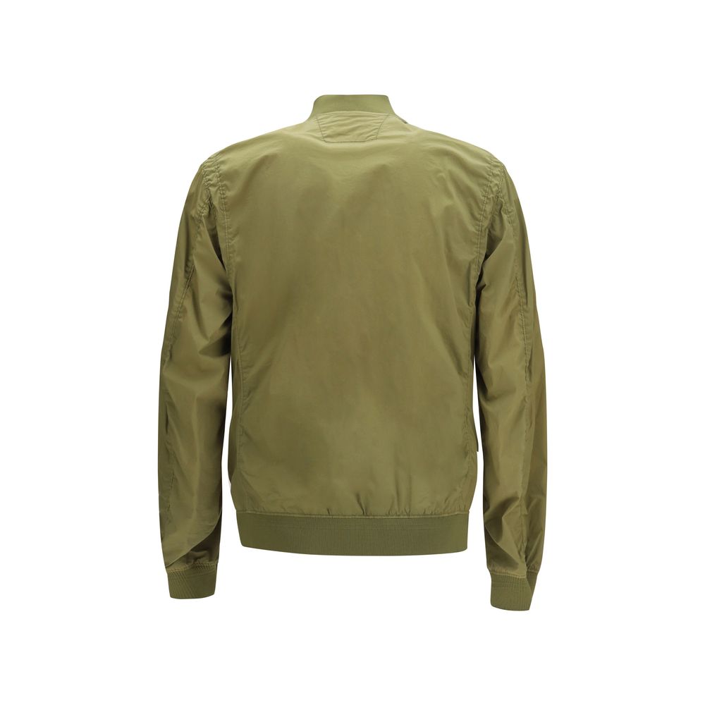 C.P. COMPANY striukė