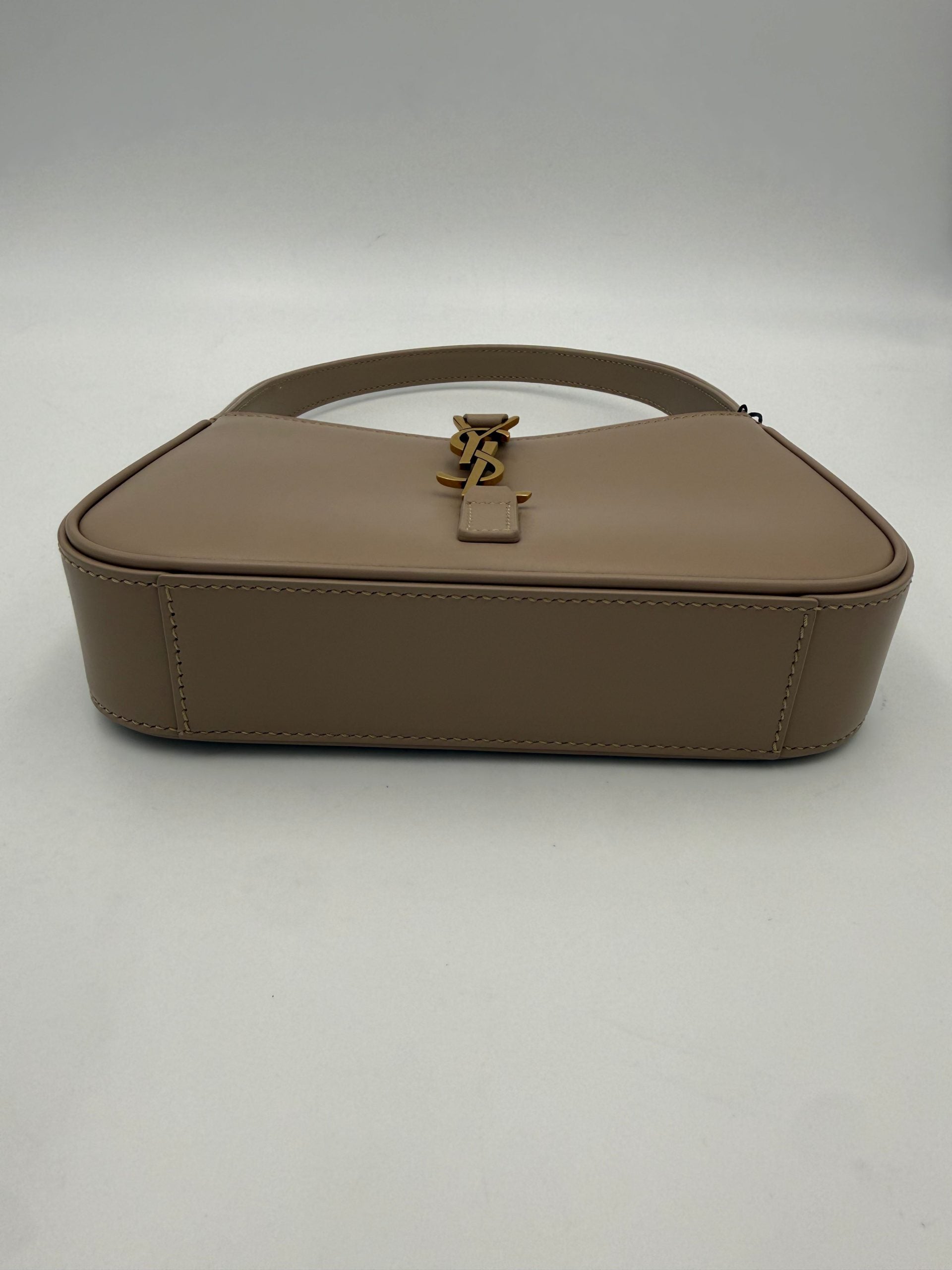 SAINT LAURENT rankinė