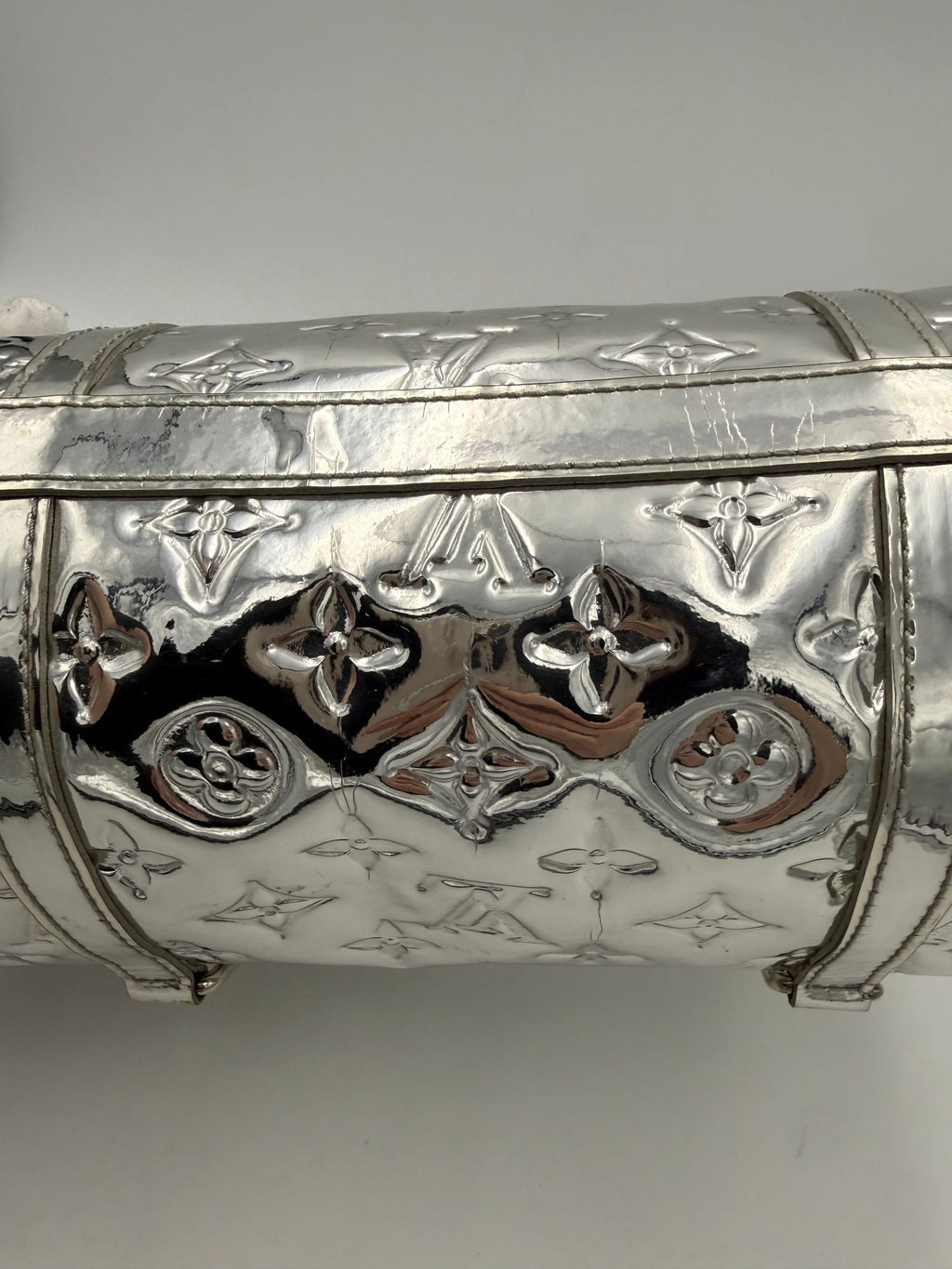 LOUIS VUITTON peteliškė