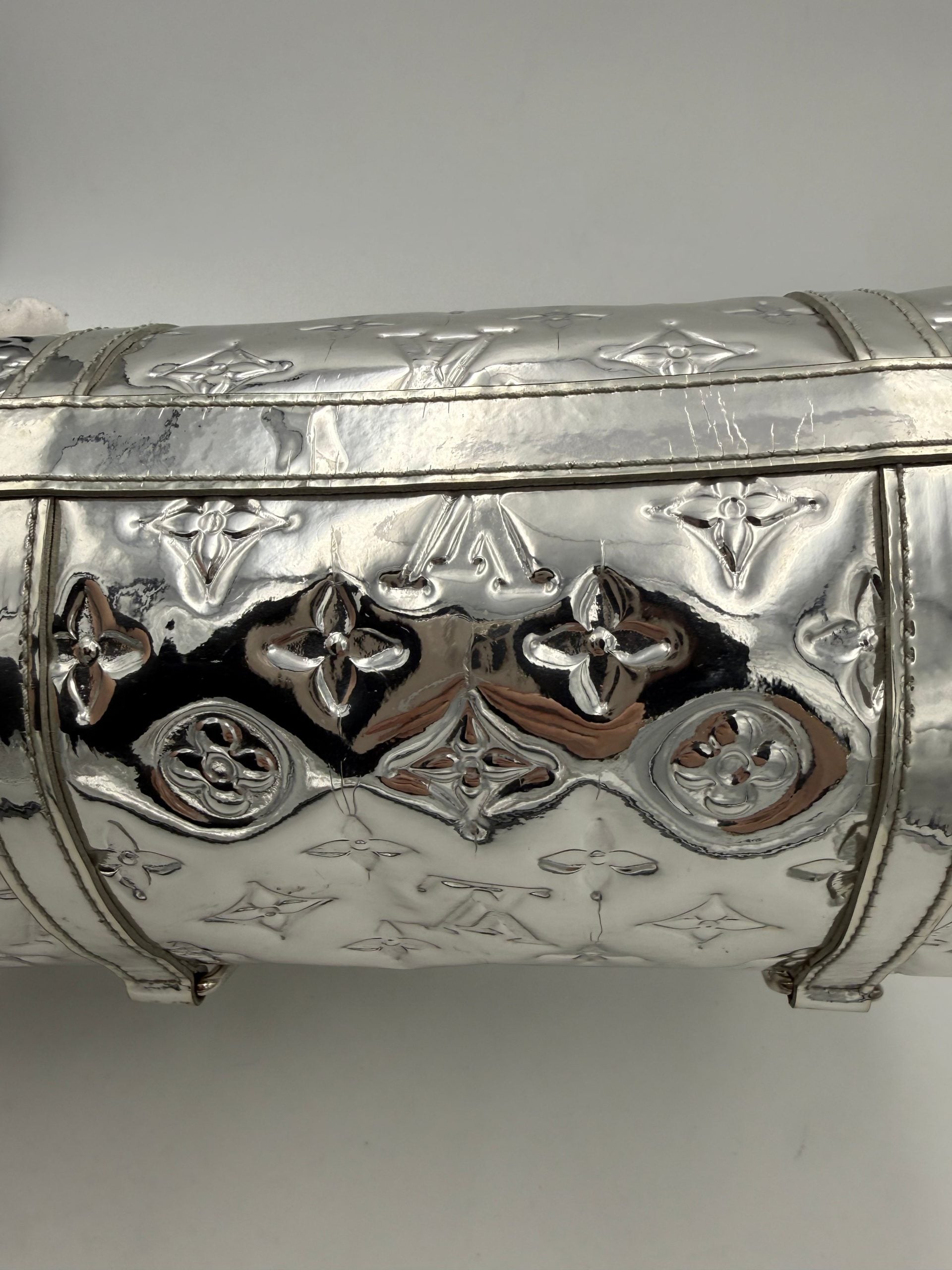 LOUIS VUITTON peteliškė