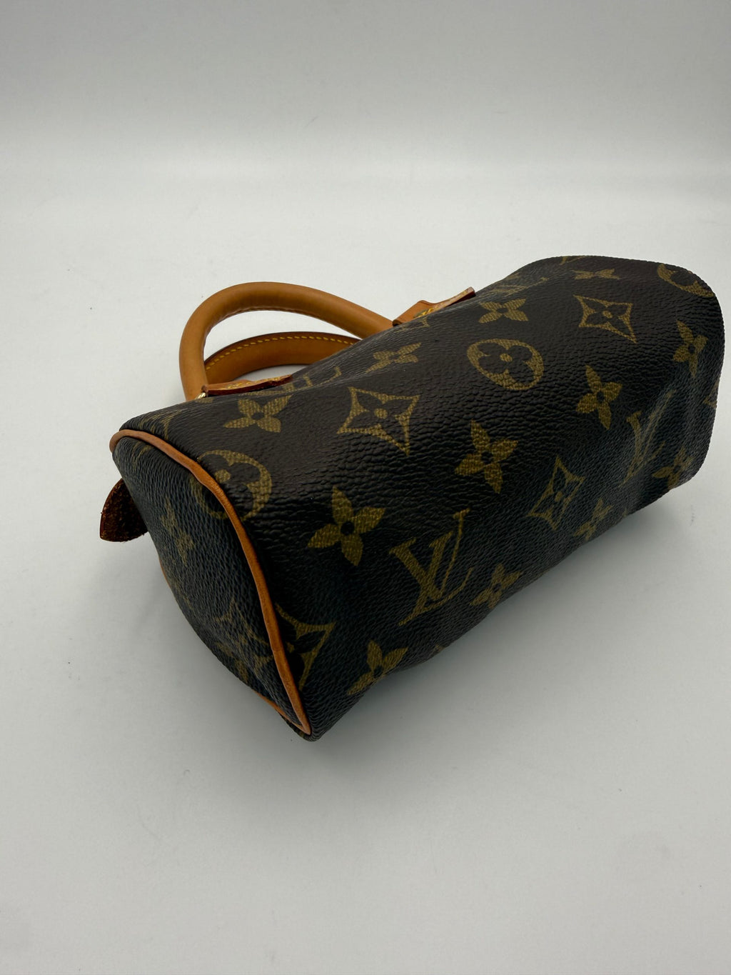 LOUIS VUITTON rankinė