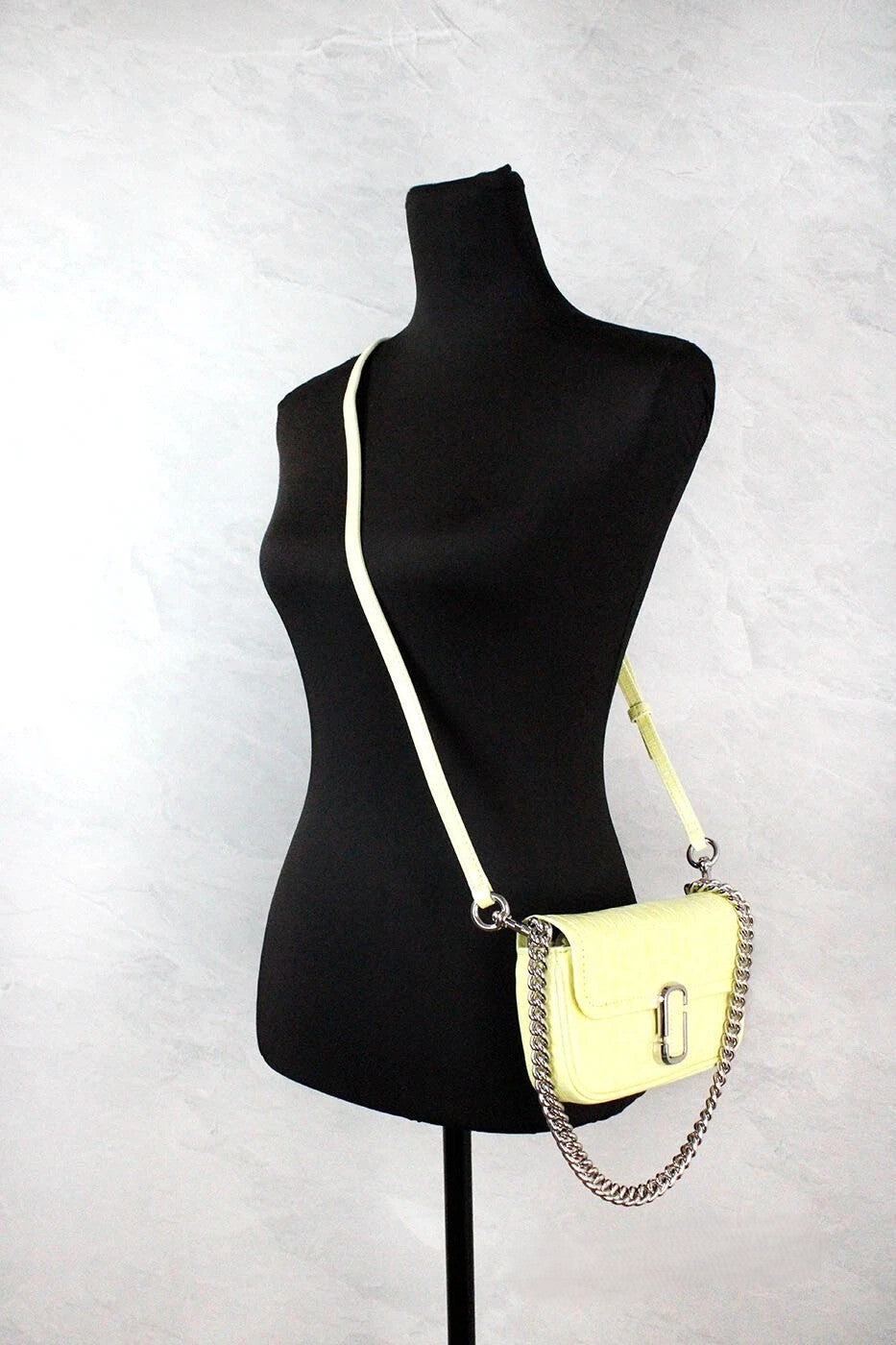 MARC JACOBS rankinė