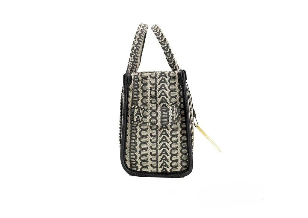 MARC JACOBS rankinė