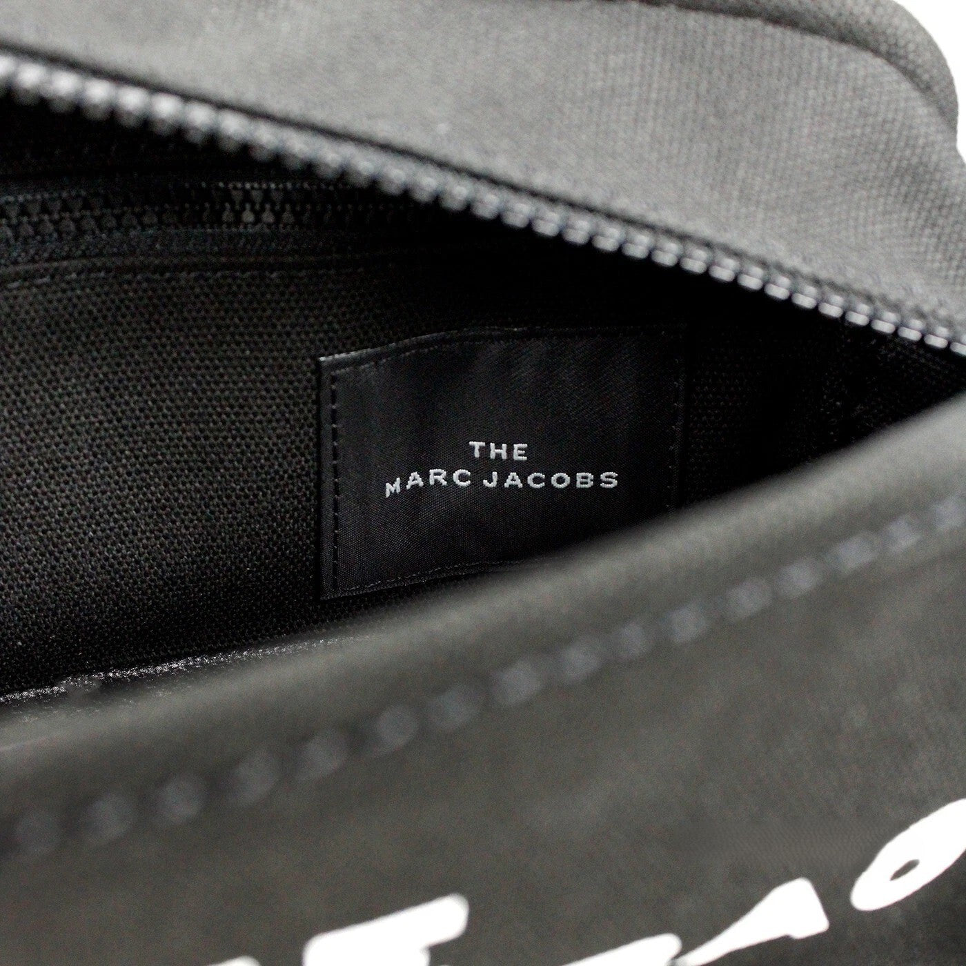 MARC JACOBS rankinė