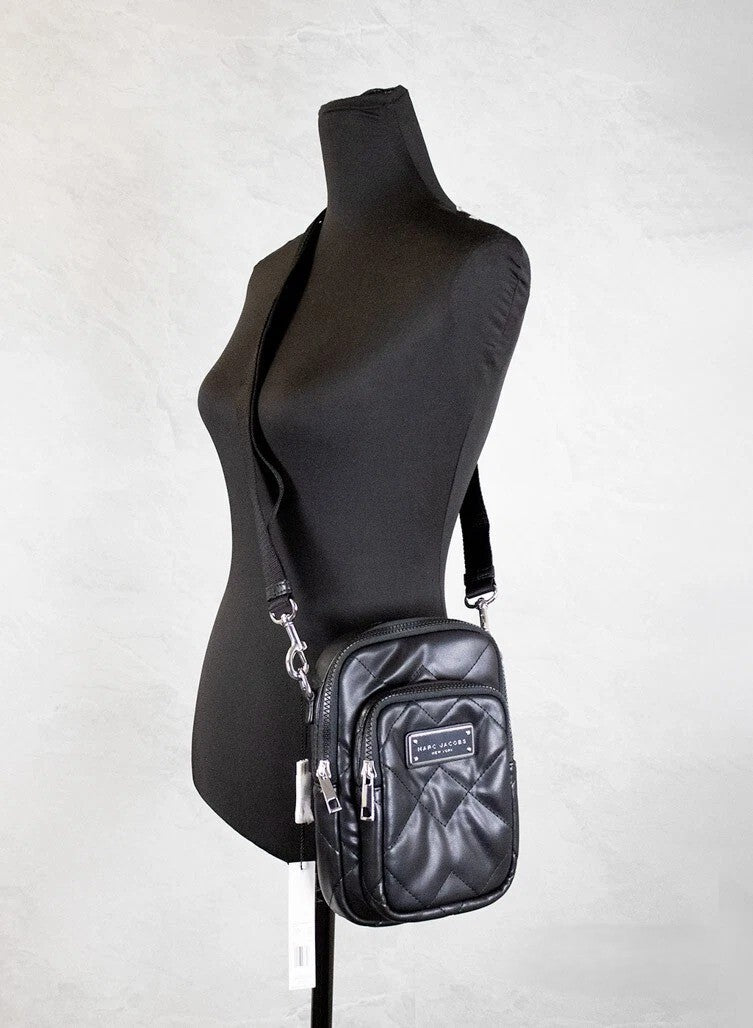 MARC JACOBS rankinė