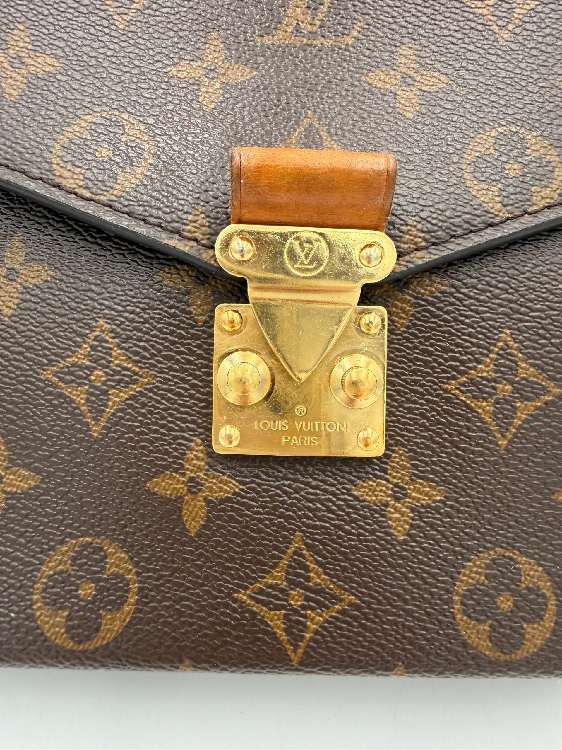 LOUIS VUITTON rankinė