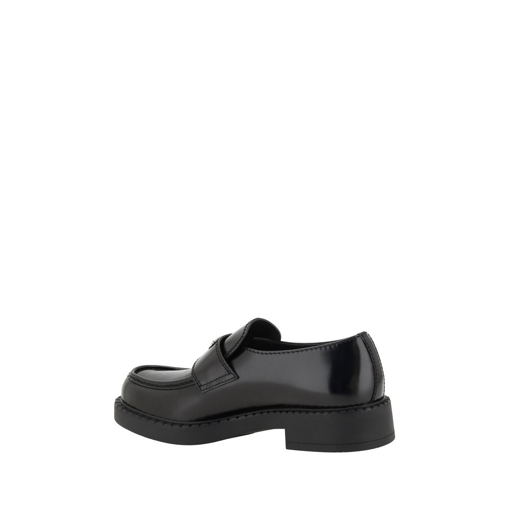 PRADA loferiai