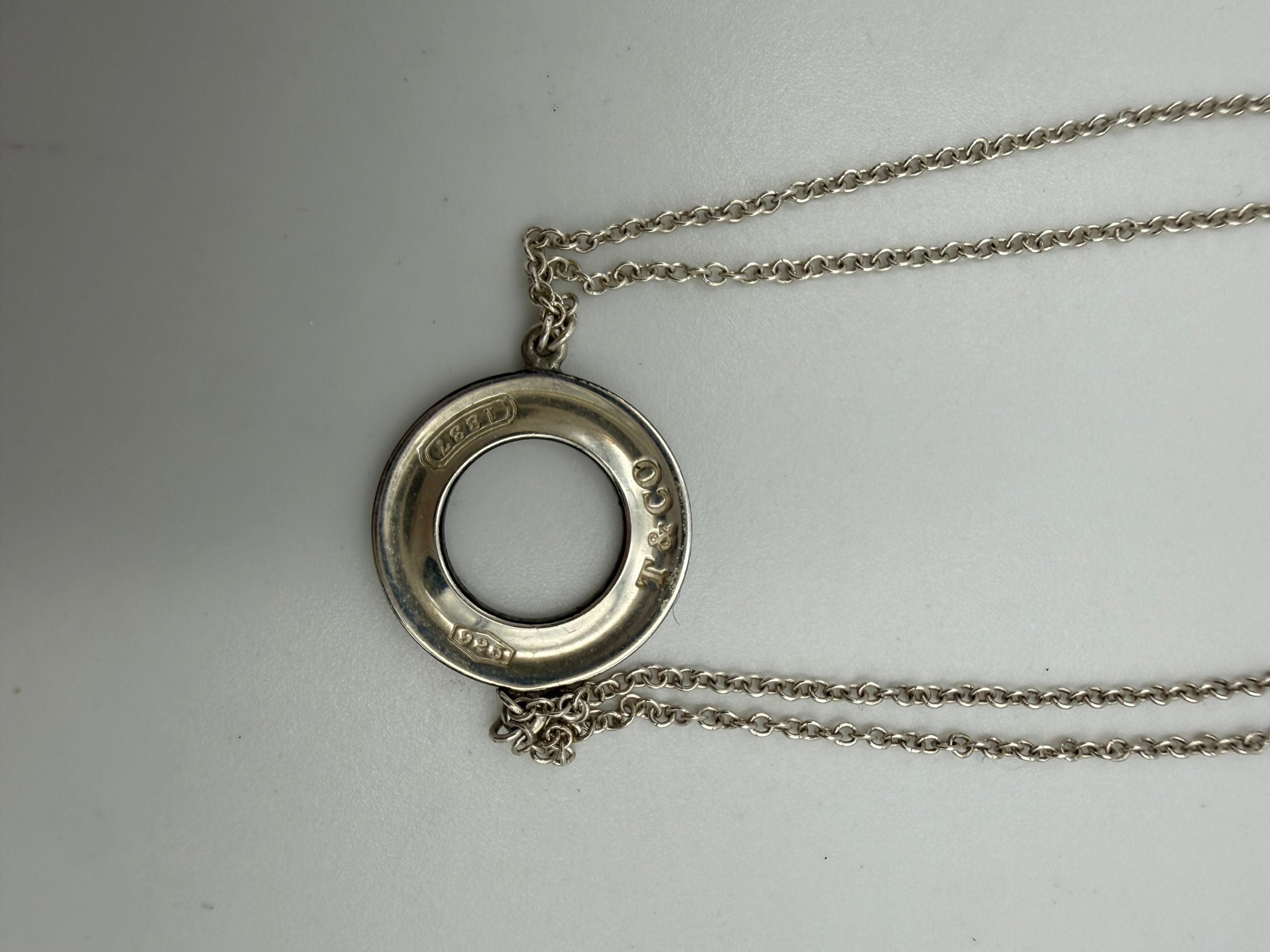 TIFFANY & CO. apyrankė