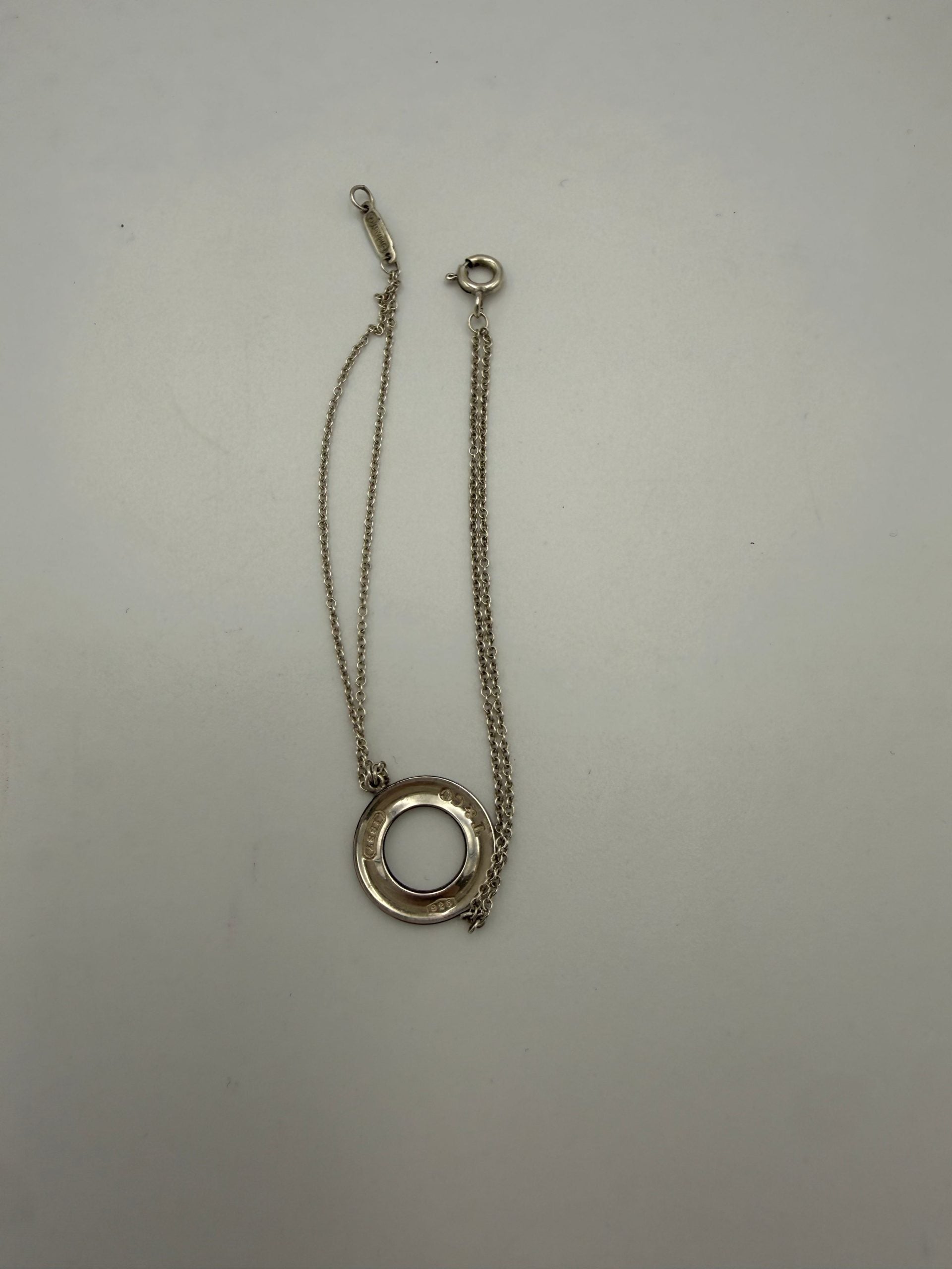 TIFFANY & CO. apyrankė