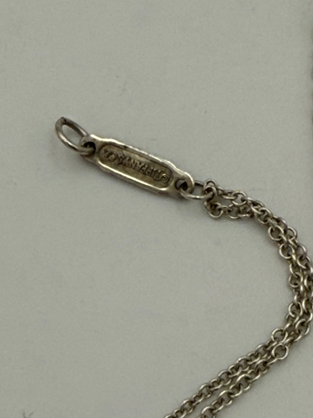 TIFFANY & CO. apyrankė