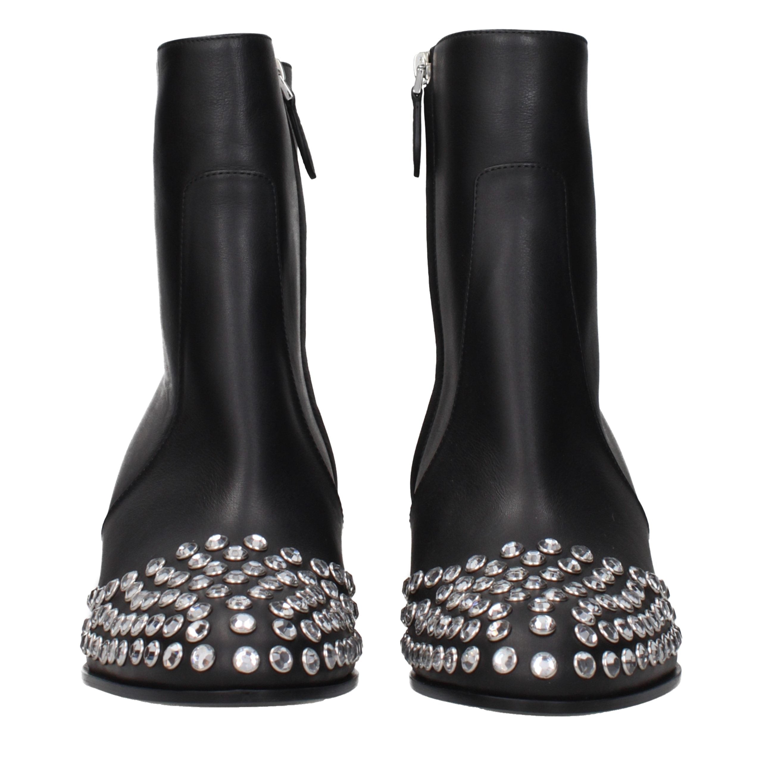 ALAÏA aulinukai