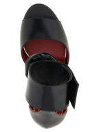VALENTINO GARAVANI sandalai