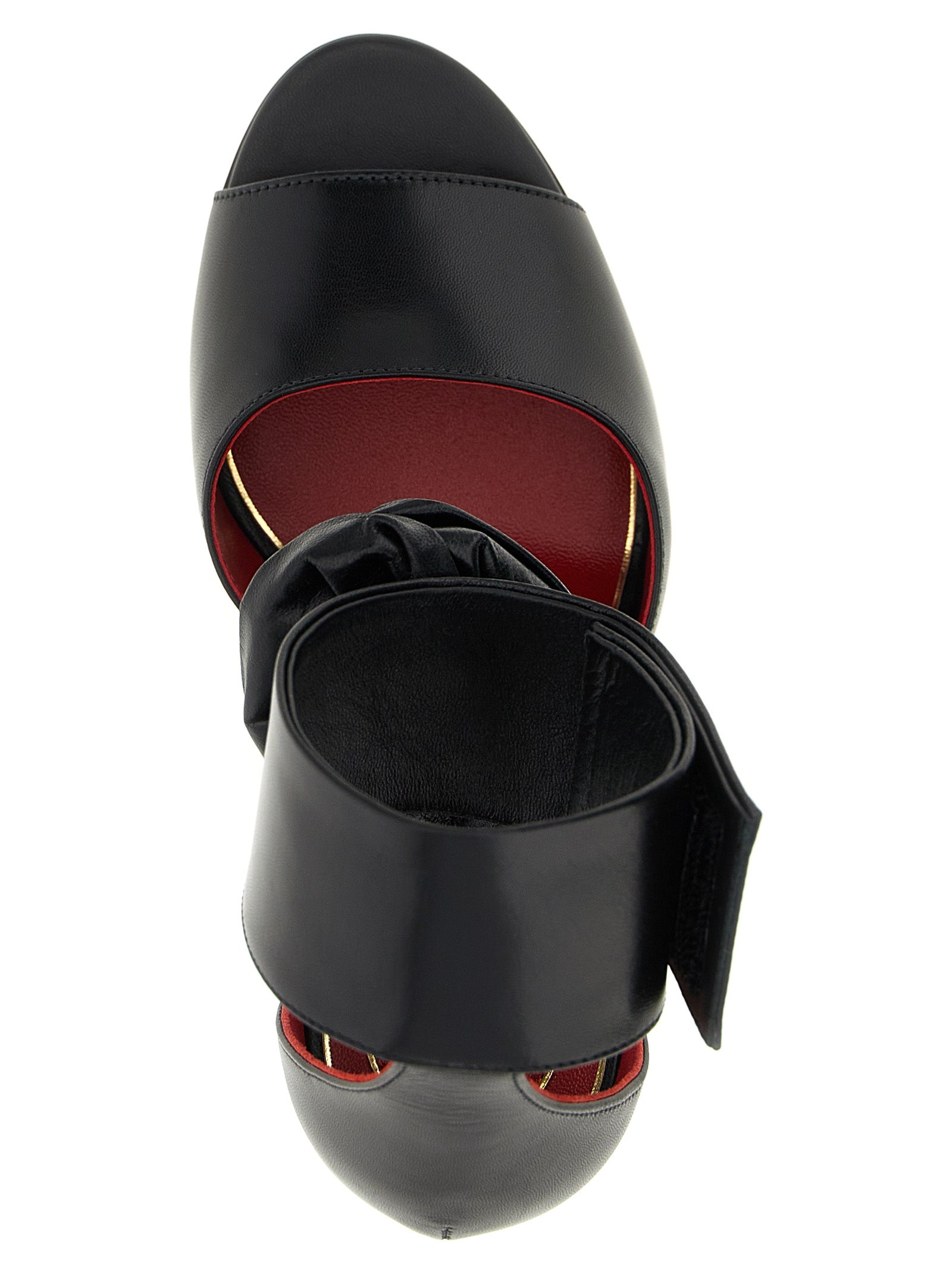 VALENTINO GARAVANI sandalai