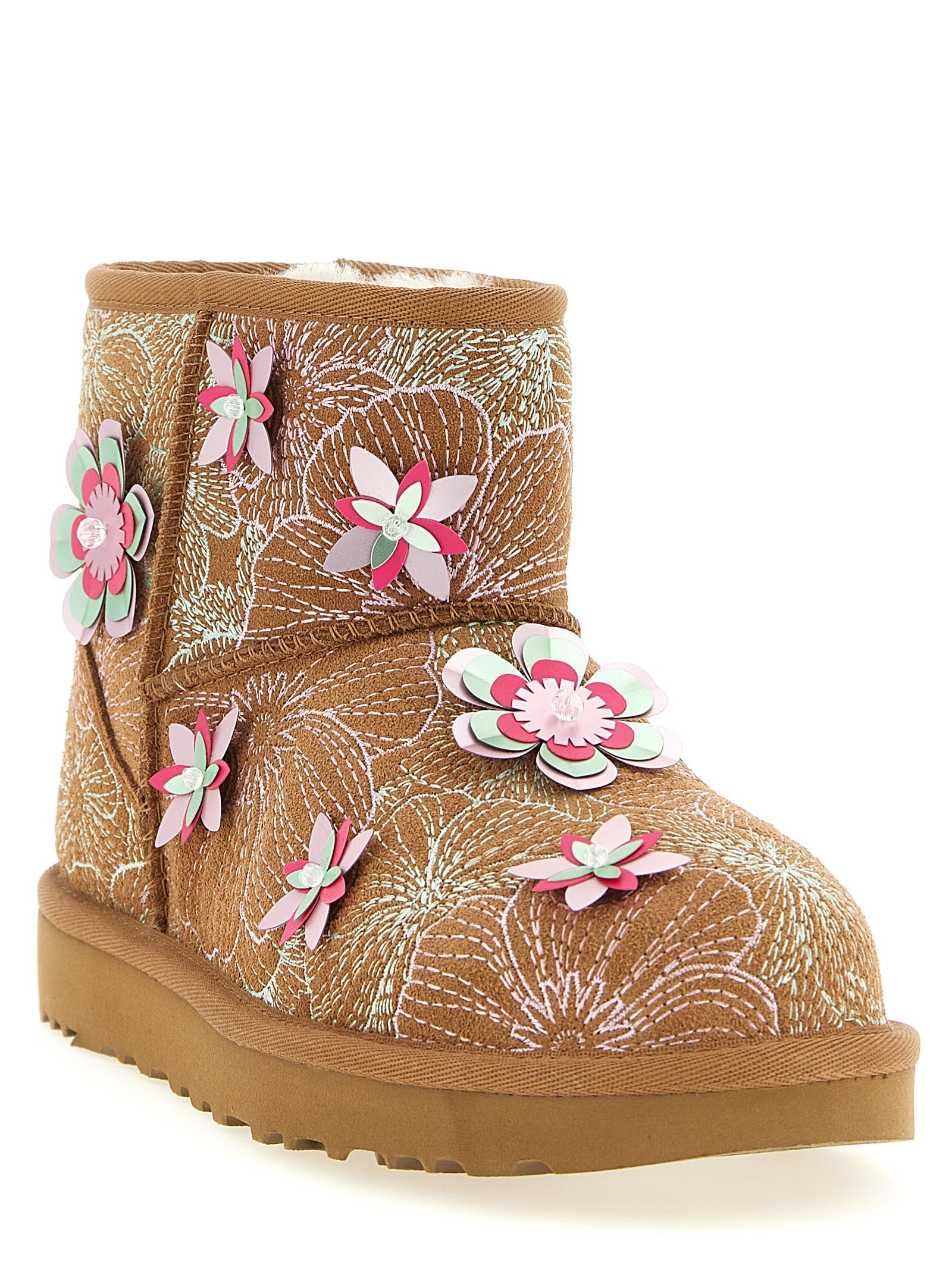 UGG aulinukai