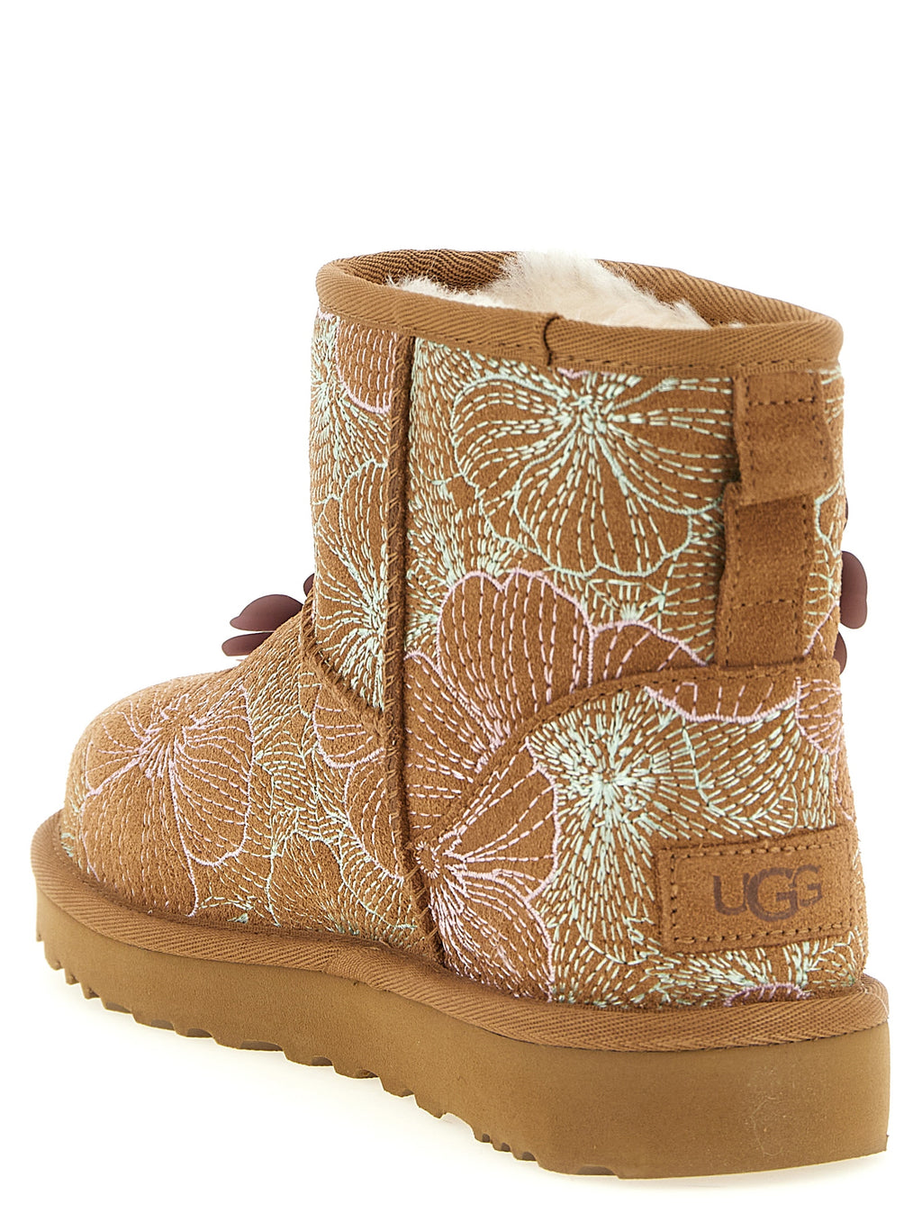 UGG aulinukai