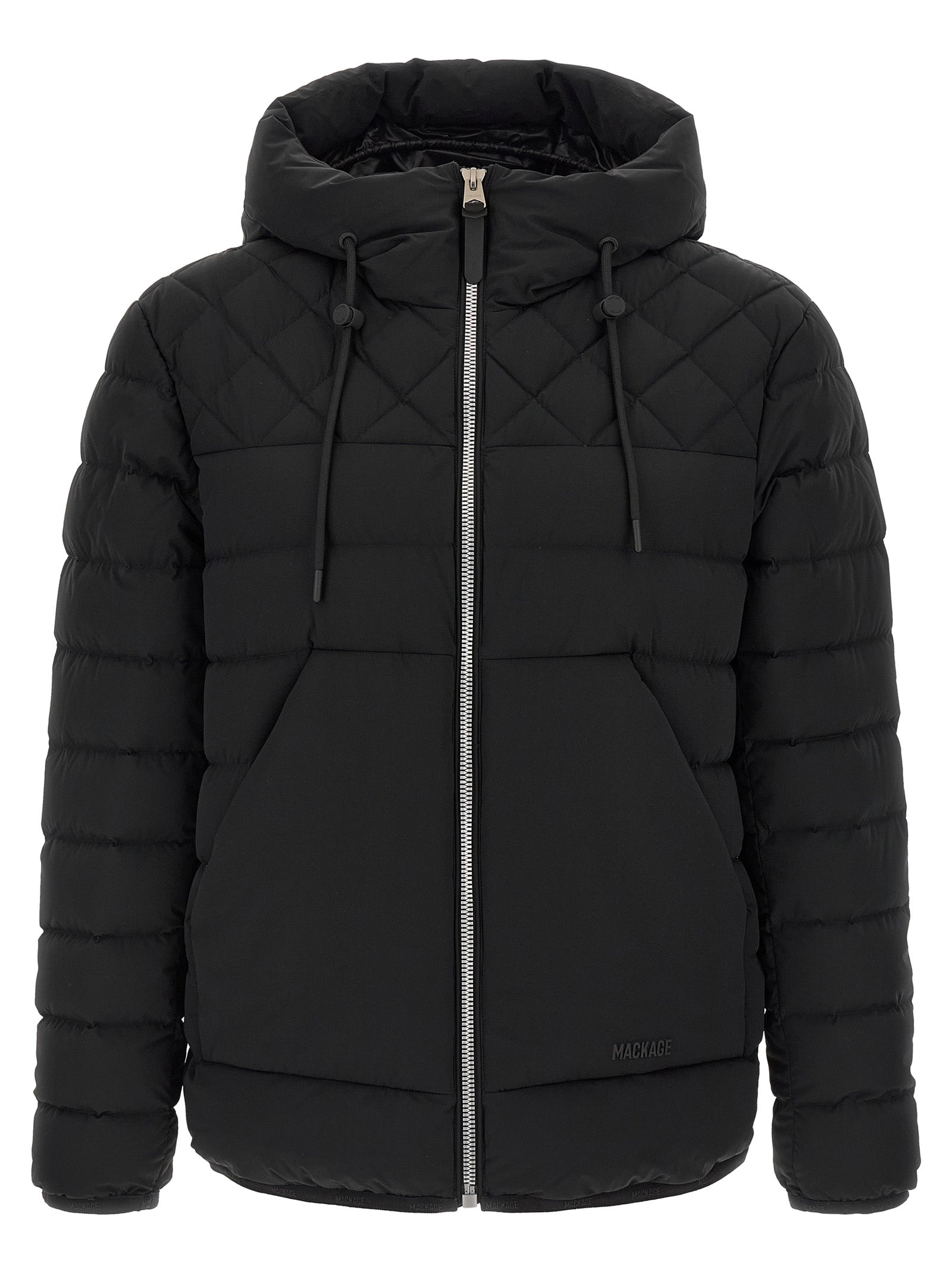 MACKAGE striukė