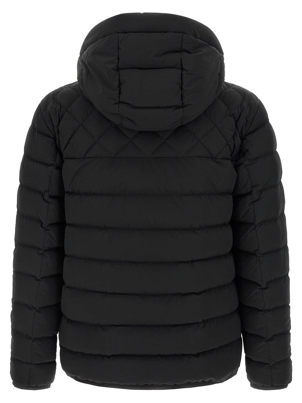 MACKAGE striukė