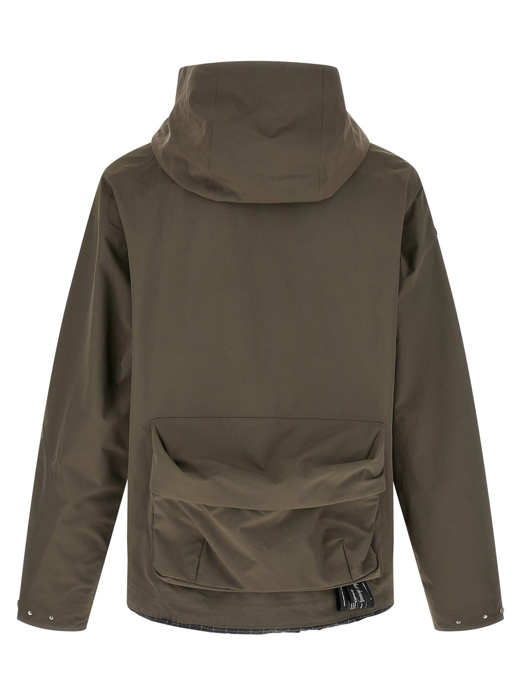 UNDERCOVER striukė