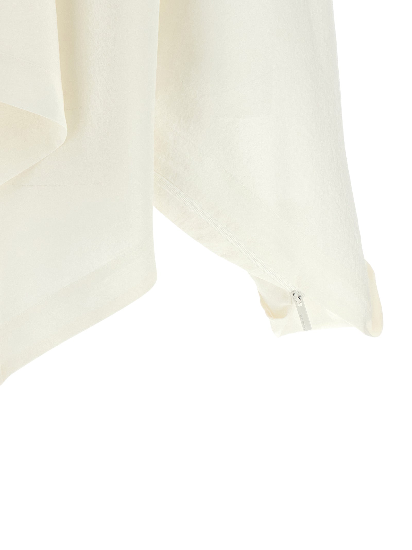 ISSEY MIYAKE striukė