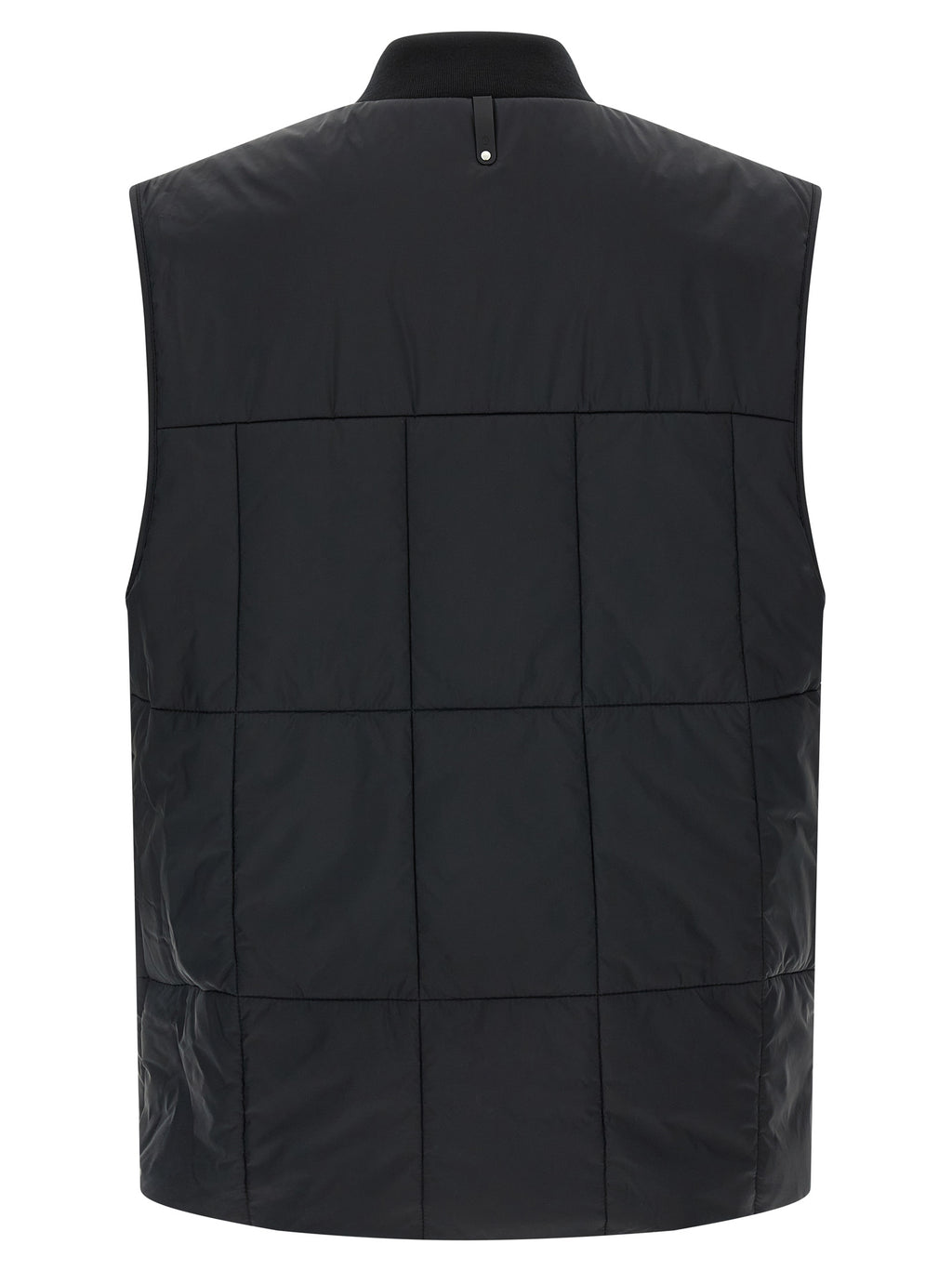 MACKAGE striukė