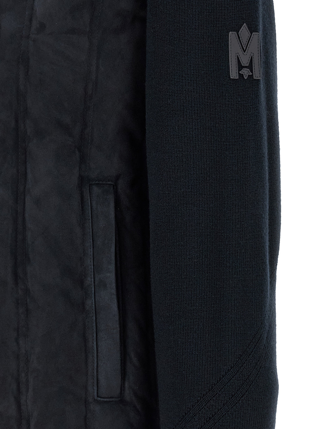 MACKAGE striukė