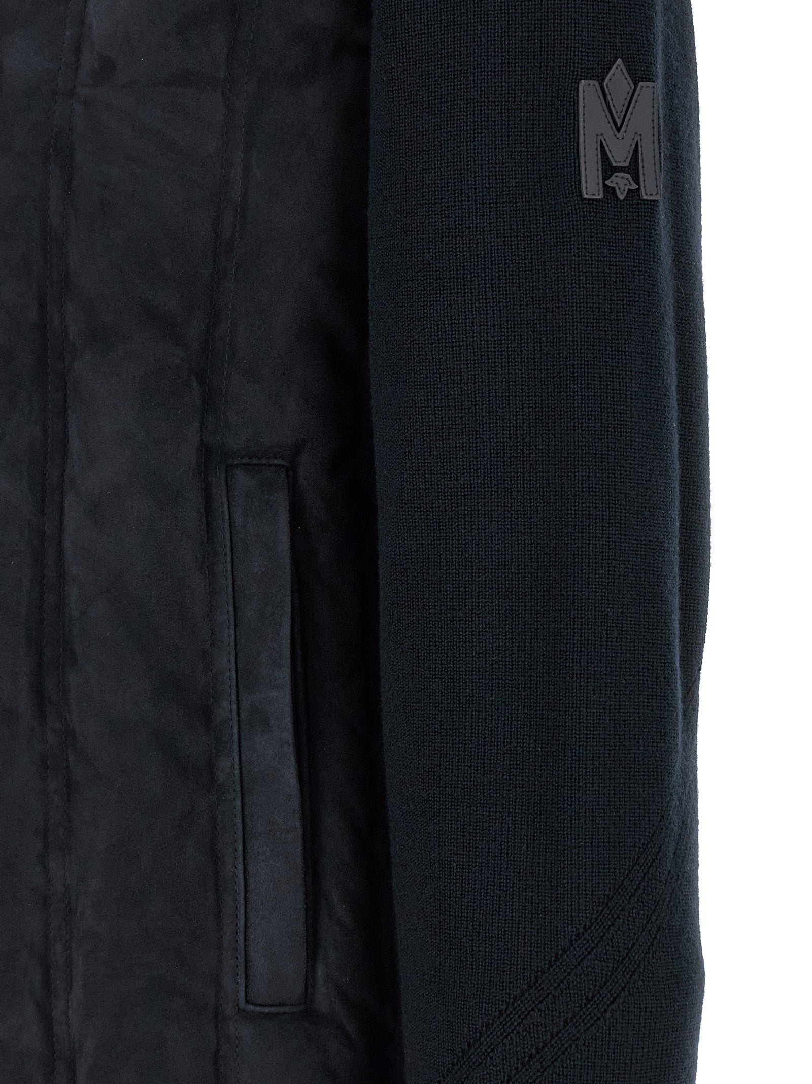 MACKAGE striukė