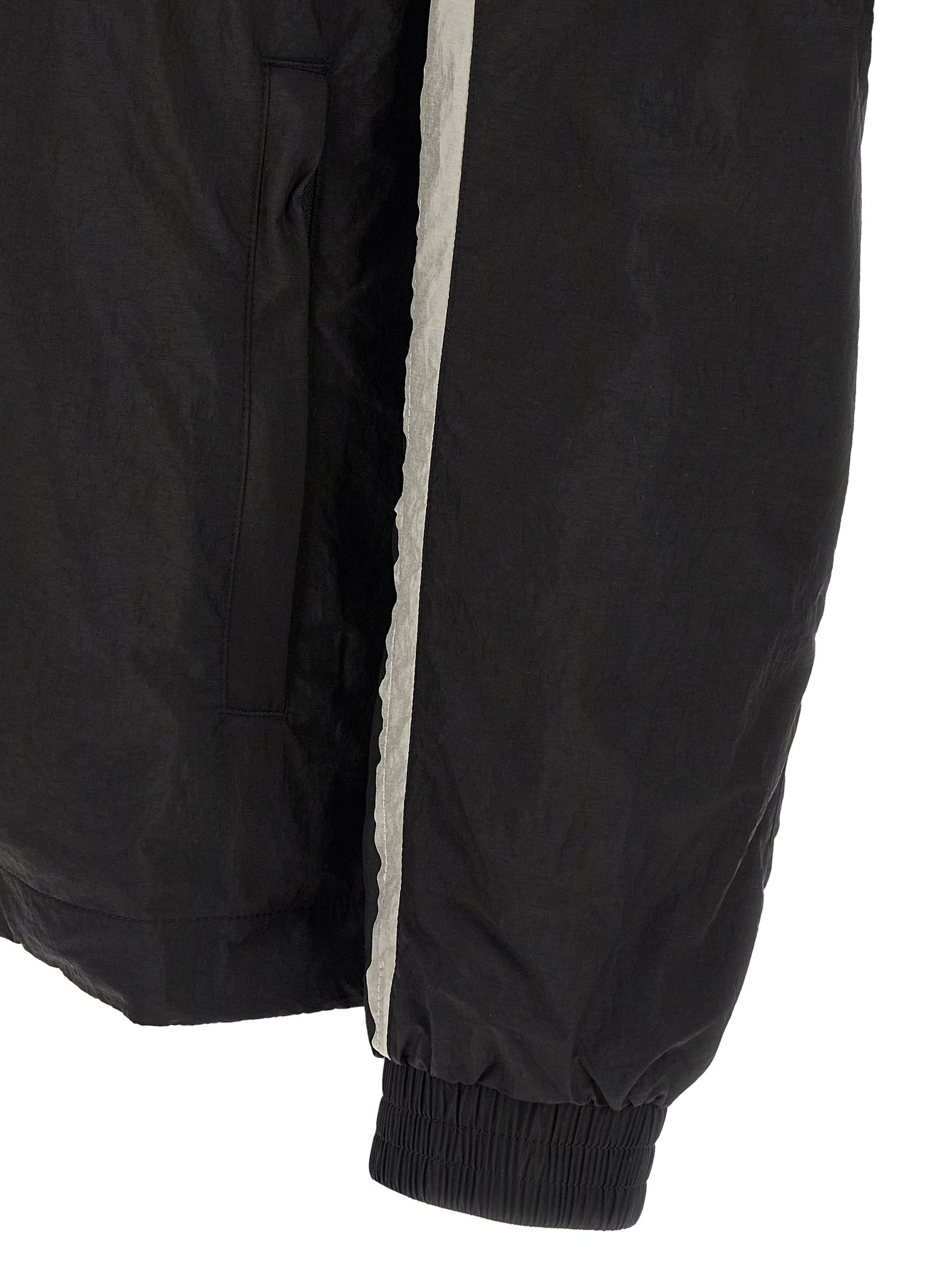 Y-3 striukė